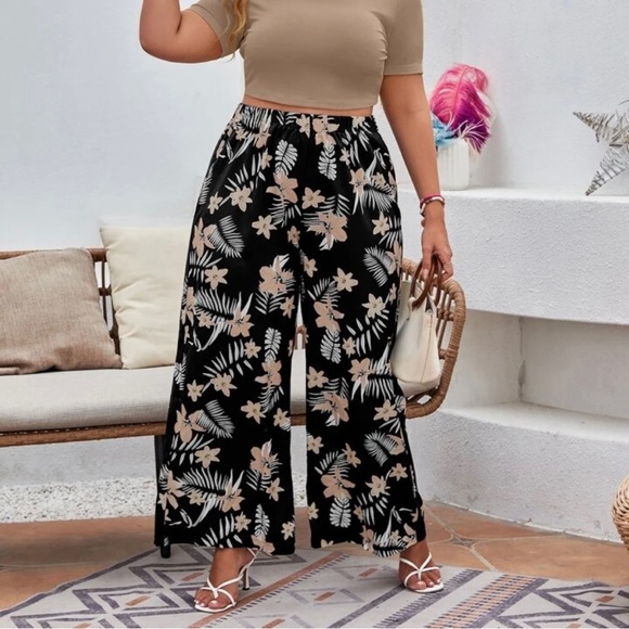 SHEIN Tropical Print Wide Leg Pants Plus Size - Picture 9 of 9